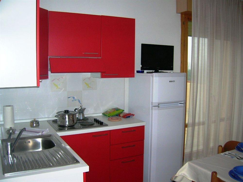 Aparthotel Costa Paradiso Lido Adriano Buitenkant foto