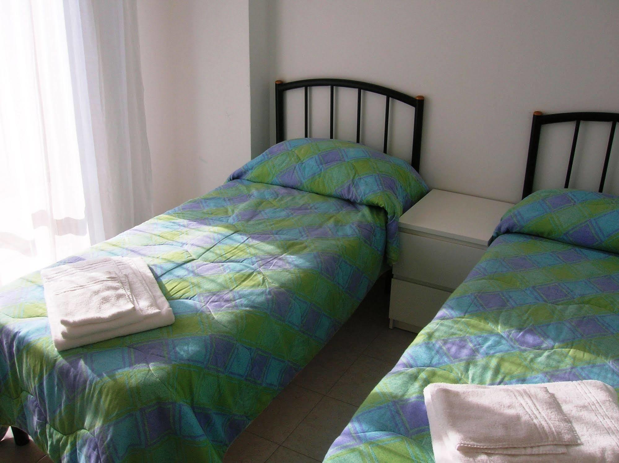 Aparthotel Costa Paradiso Lido Adriano Buitenkant foto